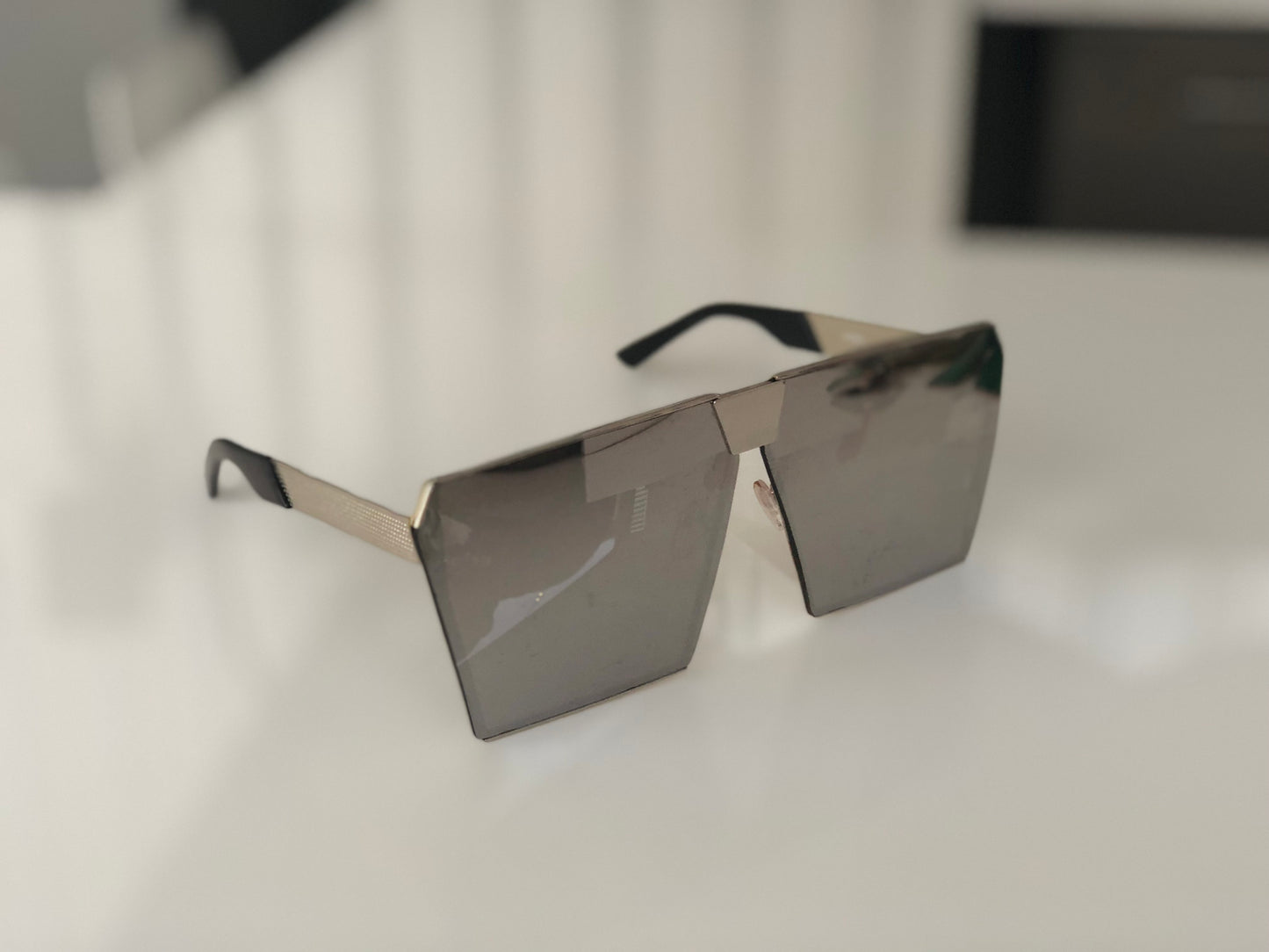 Chameleon Trendsetters Mirror Sunglasses